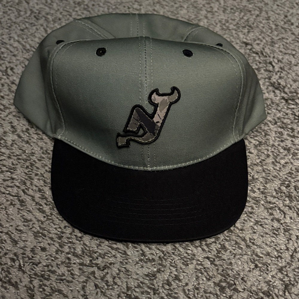 NJ DEVILS Cap  Two-Tone Camo Logo Never worn